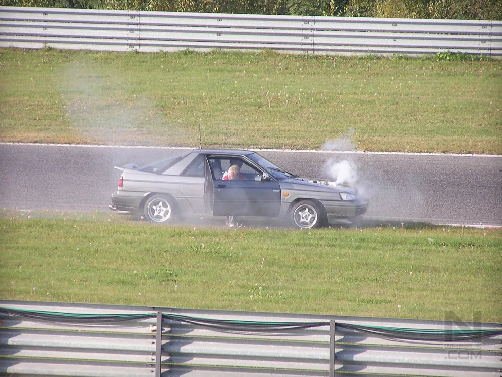 Czech motor-racing circuit Most - Open Doors 22.10.2005 – Photo 70 of 86