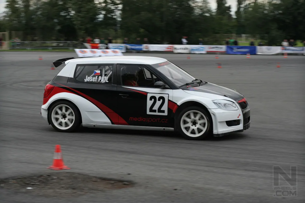 Dobre Pneu Drift Grand Prix Praha Strahov 25.7.2009 – Fotka 11 z 126