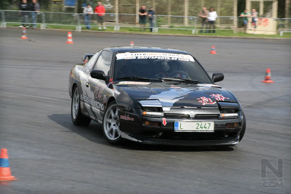 Dobre Pneu Drift Grand Prix Praha Strahov 25.7.2009 – Fotka 17 z 126