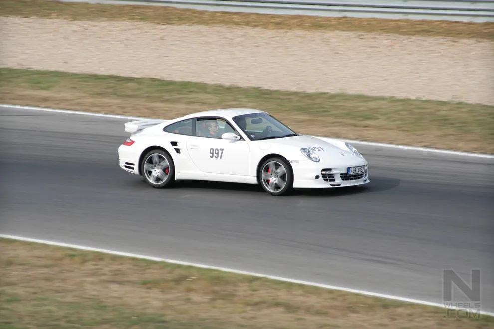 Sportcars meeting in Most, Czech Republic 2009 – Photo 65 of 94