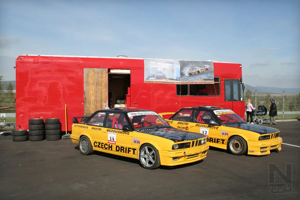 Sraz sportovních automobilů a drift soutěž Most 2008 – Fotka 4 z 97