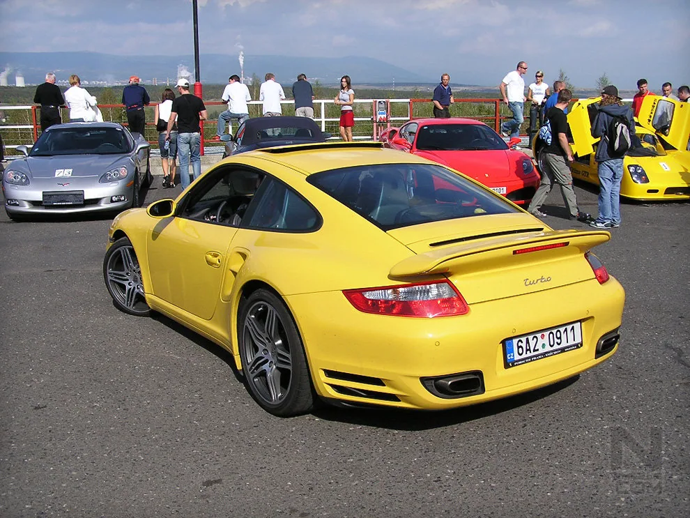 Biggest sportcars meeting in Czech Republic - Motor-racing circuit  Most 28.09.2006 – Photo 7 of 141