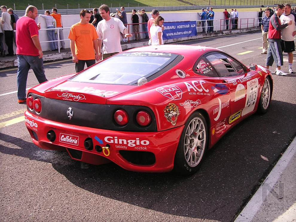 Biggest sportcars meeting in Czech Republic - Motor-racing circuit  Most 28.09.2006 – Photo 14 of 141