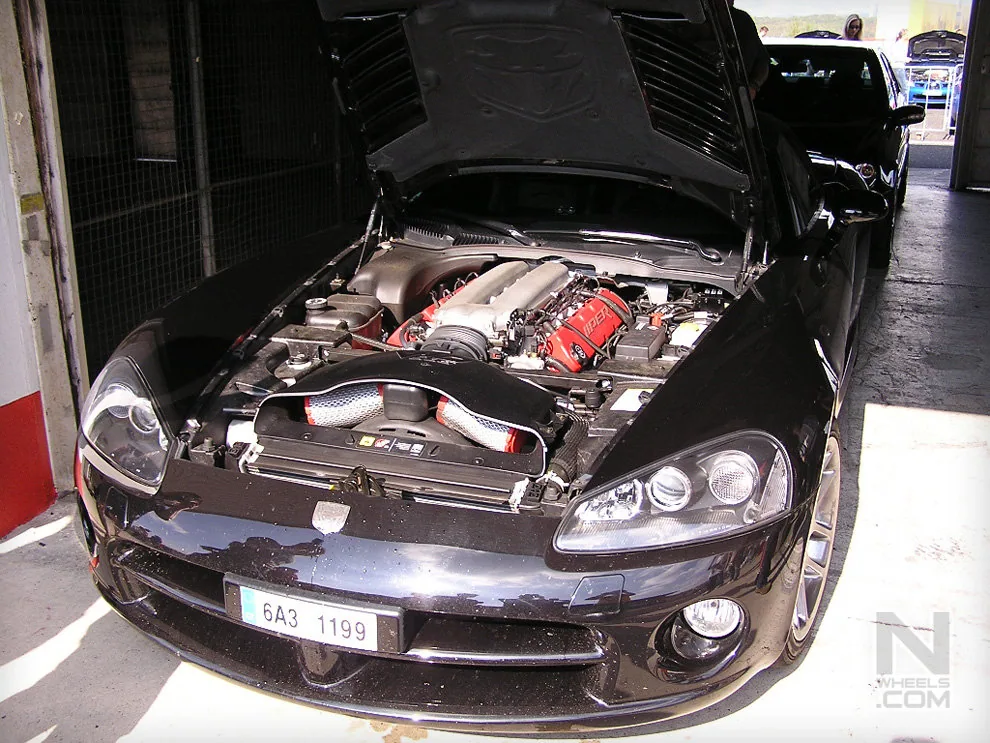 Biggest sportcars meeting in Czech Republic - Motor-racing circuit  Most 28.09.2006 – Photo 25 of 141