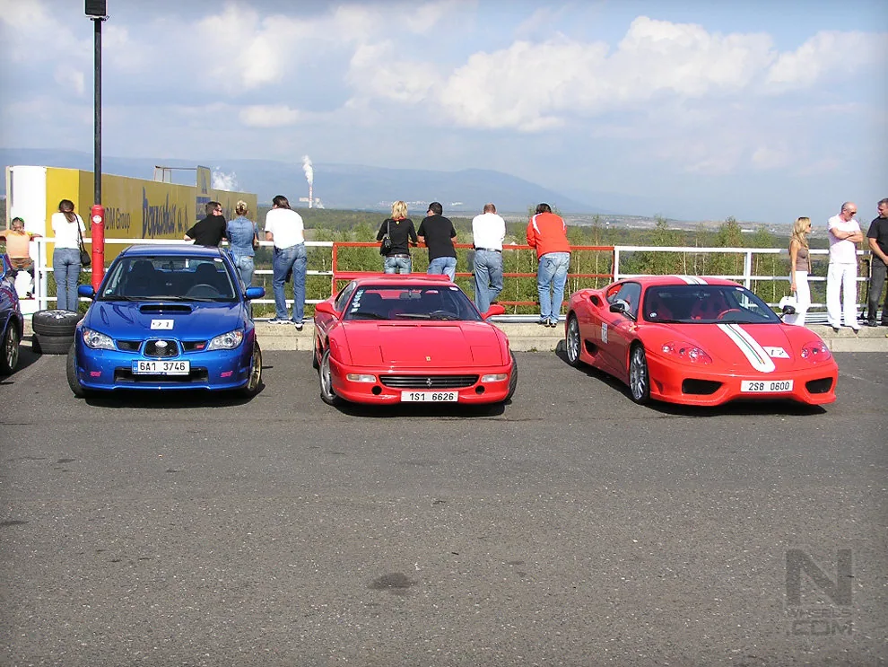 Biggest sportcars meeting in Czech Republic - Motor-racing circuit  Most 28.09.2006 – Photo 29 of 141