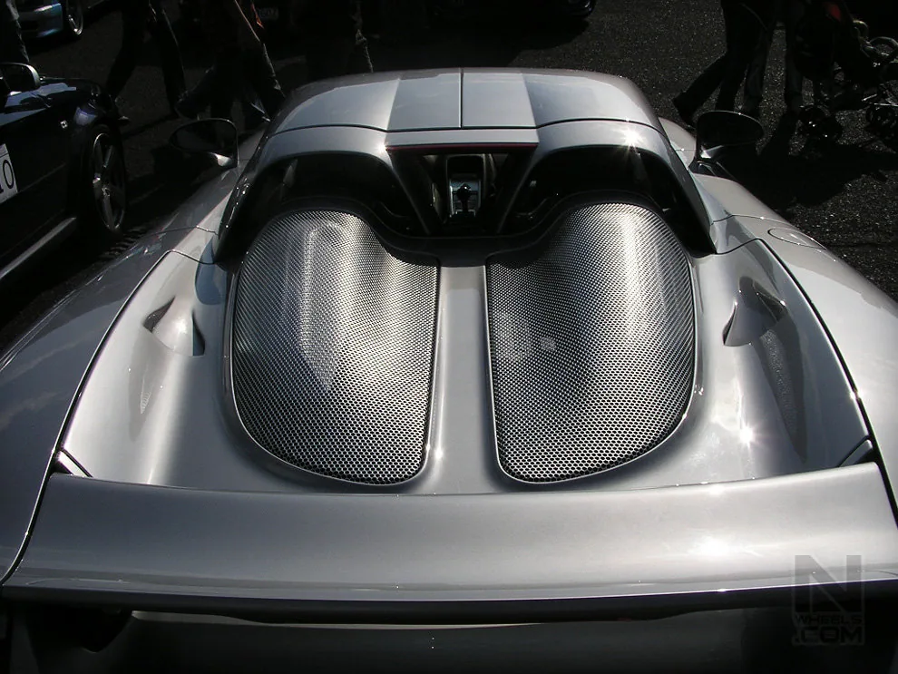 Biggest sportcars meeting in Czech Republic - Motor-racing circuit  Most 28.09.2006 – Photo 71 of 141