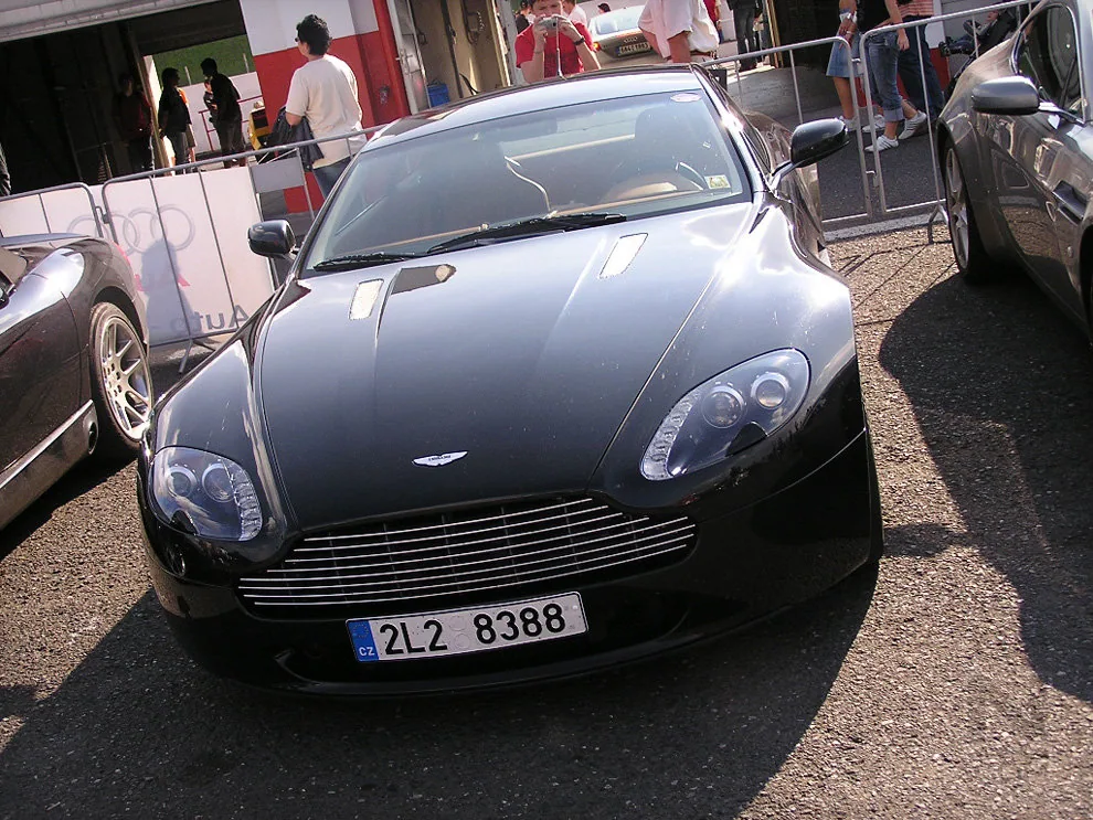 Biggest sportcars meeting in Czech Republic - Motor-racing circuit  Most 28.09.2006 – Photo 83 of 141