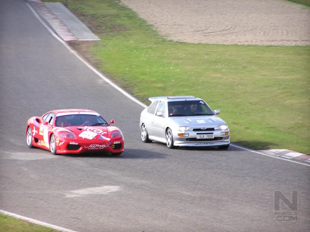 Biggest sportcars meeting in Czech Republic - Motor-racing circuit  Most 28.09.2006 – Photo 103 of 141