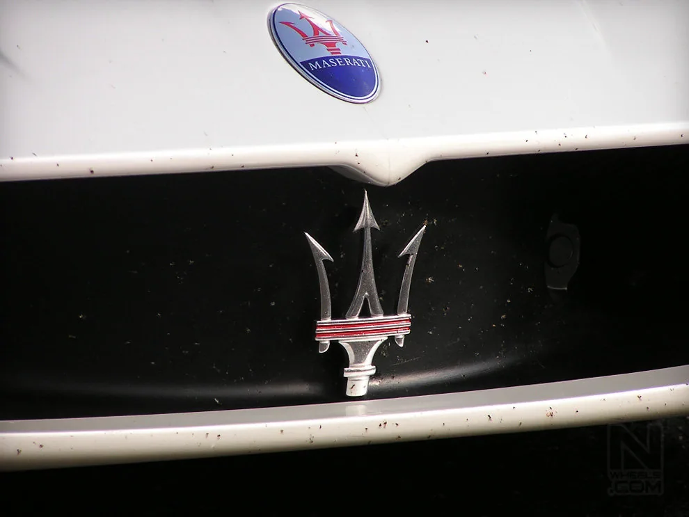 Biggest sportcars meeting in Czech Republic - Motor-racing circuit  Most 28.09.2006 – Photo 122 of 141
