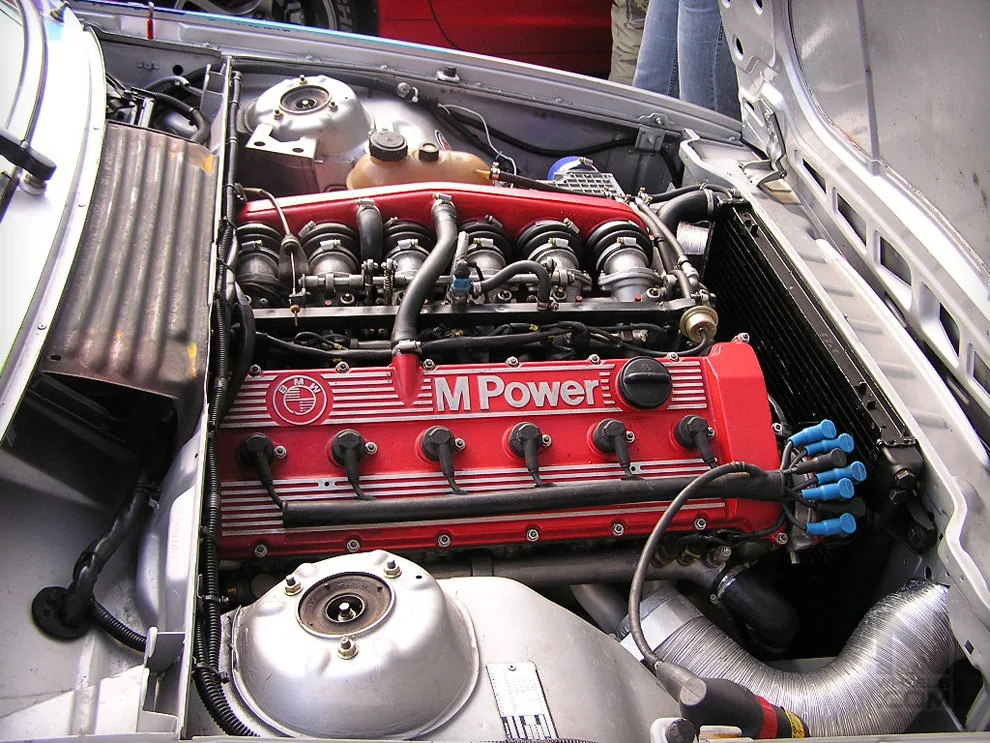 Biggest sportcars meeting in Czech Republic - Motor-racing circuit  Most 28.09.2006 – Photo 124 of 141