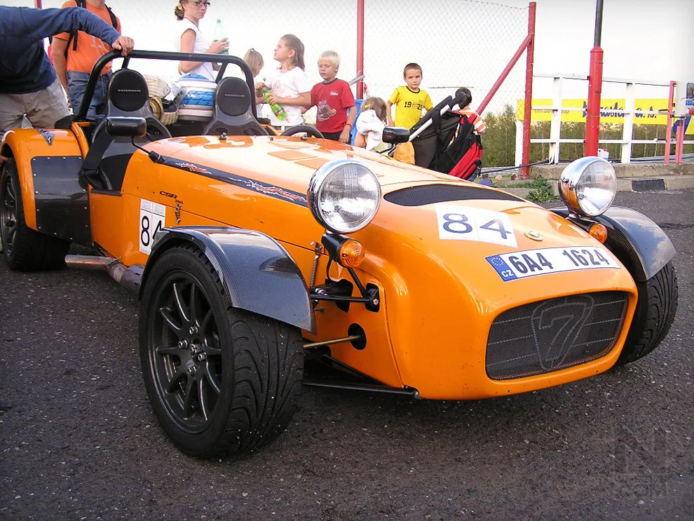 Biggest sportcars meeting in Czech Republic - Motor-racing circuit  Most 28.09.2006 – Photo 141 of 141