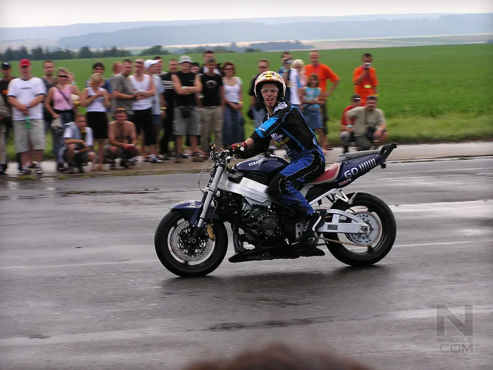 Tuning Agara Fajn Party - Panenský Týnec 16.7.2005 – Fotka 81 z 152