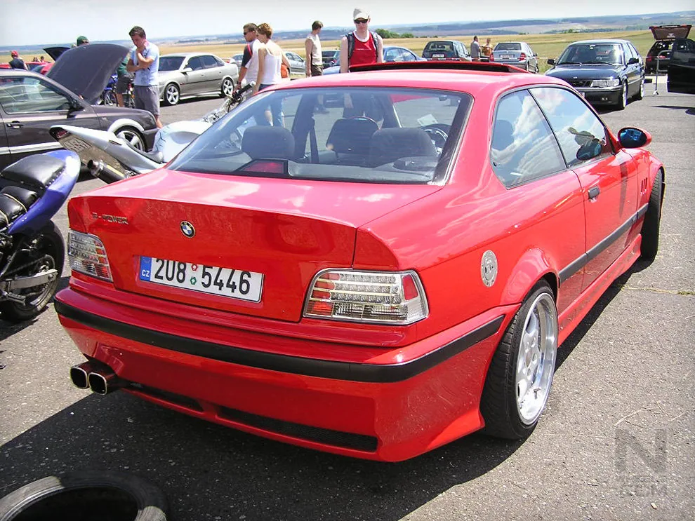 Tuning Agara Fajn Party - Panenský Týnec 15.7.2006 – Fotka 60 z 151