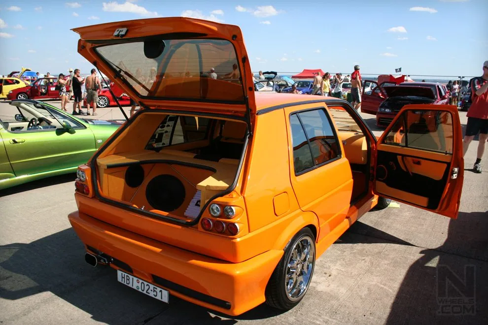 Panensky Tynec - Tuning Magazine CAR WARS - FAJN Tuning Party 14.7.2007 – Photo 132 of 147