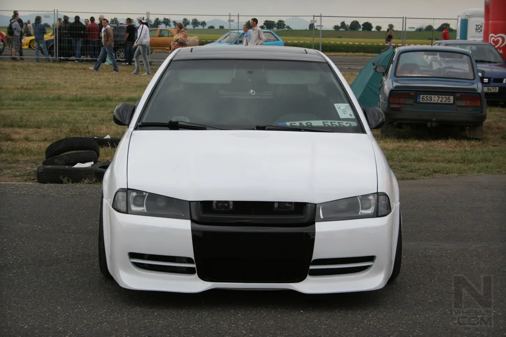 Tuning show Panensky Tynec - Tuning Magazine CAR WARS 2008 – Photo 35 of 146
