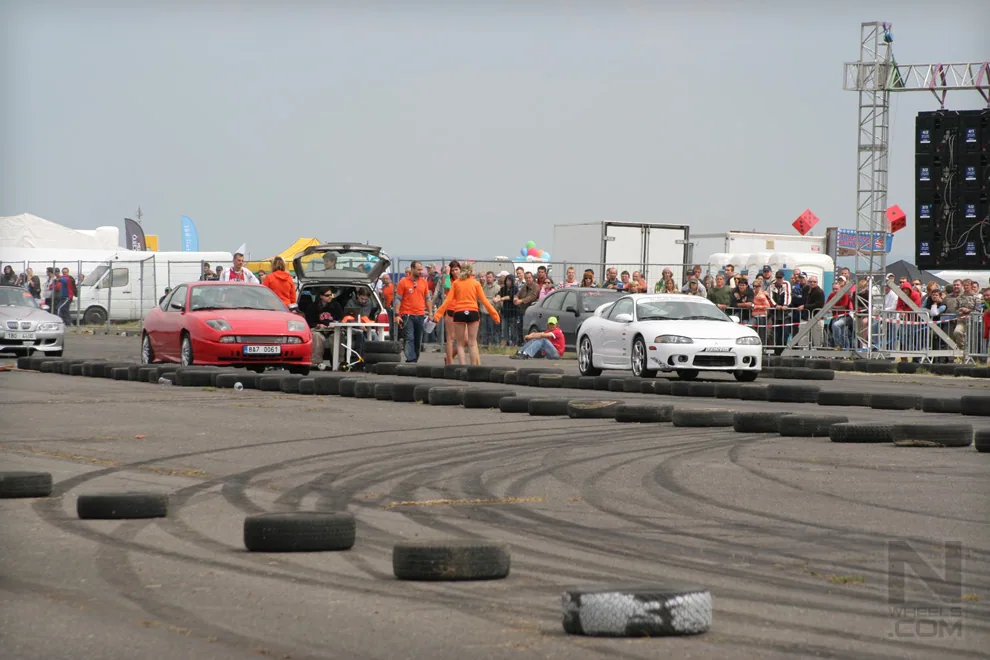 Tuning show Panensky Tynec - Tuning Magazine CAR WARS 2008 – Photo 61 of 146