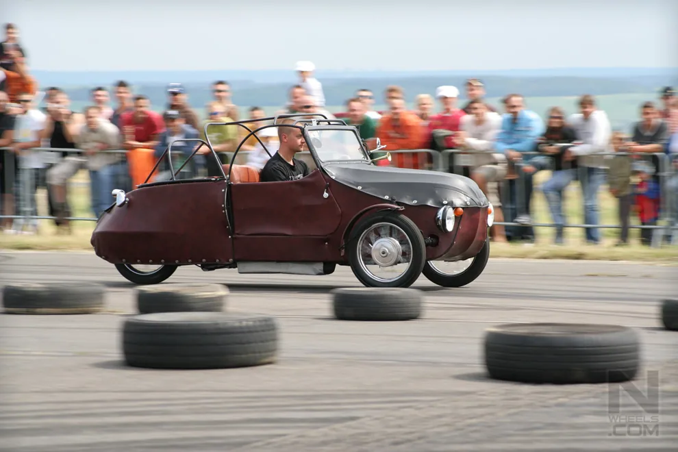 Tuning show Panensky Tynec - Tuning Magazine CAR WARS 2008 – Photo 77 of 146