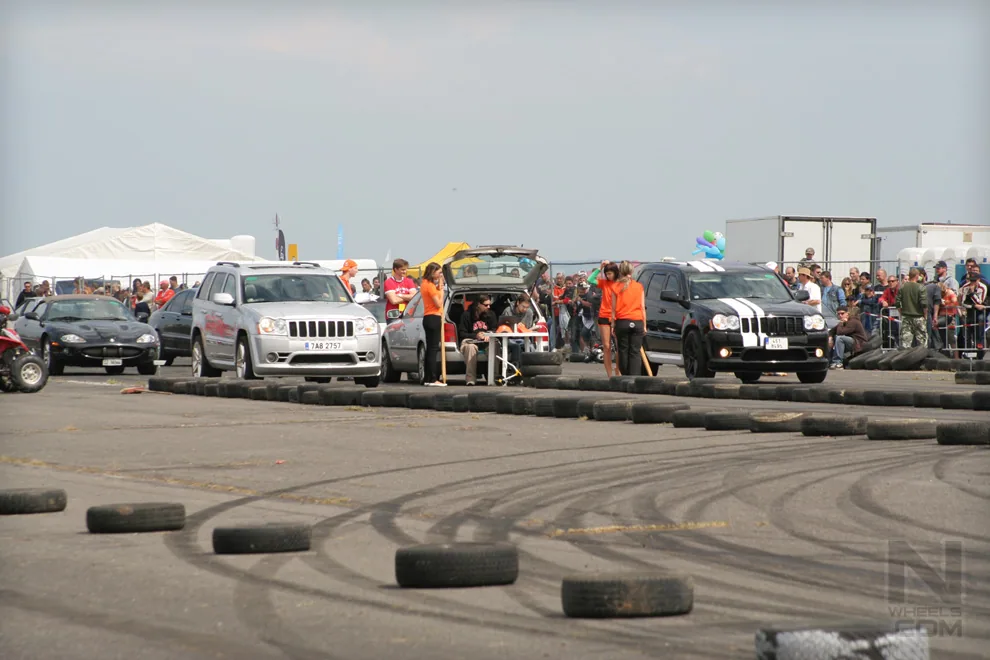 Tuning show Panensky Tynec - Tuning Magazine CAR WARS 2008 – Photo 78 of 146