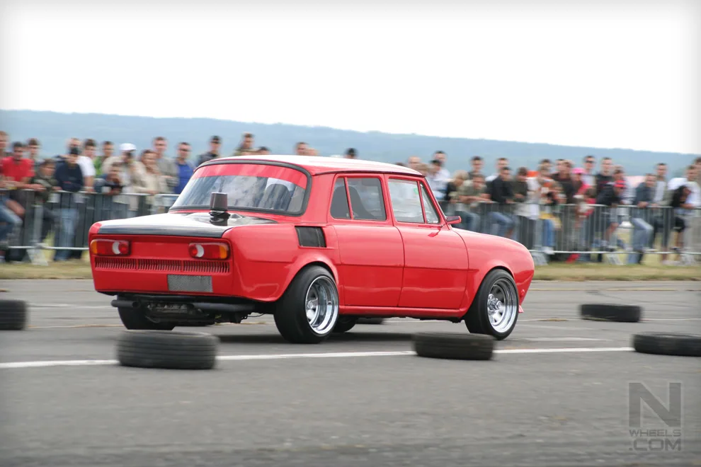 Tuning show Panensky Tynec - Tuning Magazine CAR WARS 2008 – Photo 84 of 146