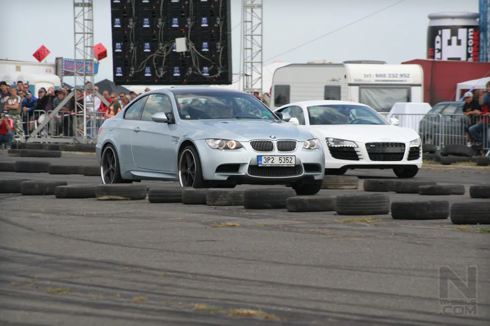 Tuning show Panensky Tynec - Tuning Magazine CAR WARS 2008 – Photo 99 of 146